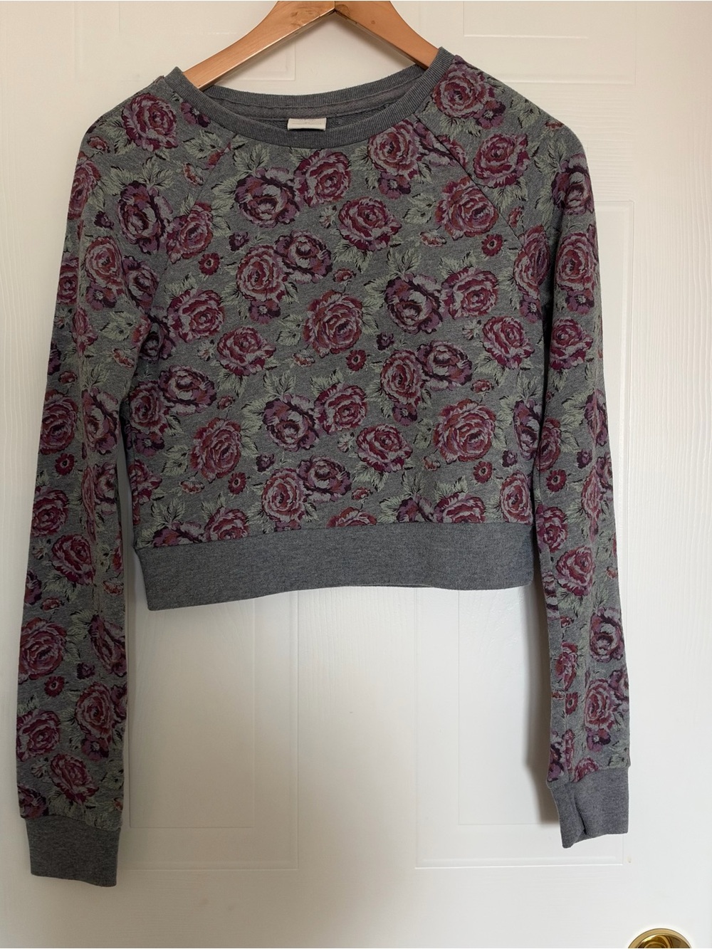 Abercrombie & Fitch Gray Crewneck Sweater with Rose Print